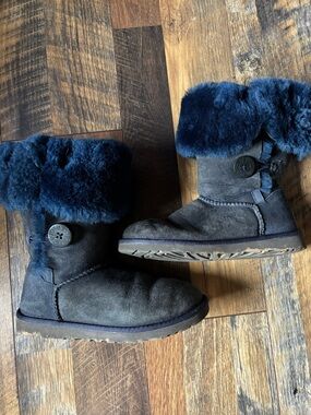 UGG Bailey Triplet Button Y2K Boots